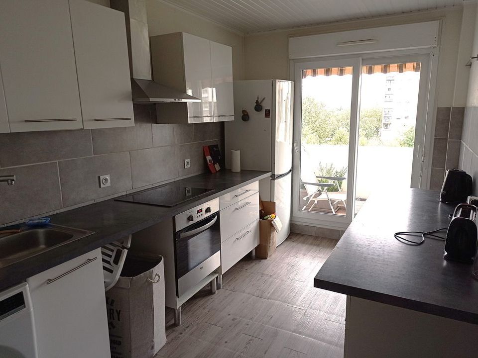 Apartament a Vaulx-en-Velin, Rhone - foto 4