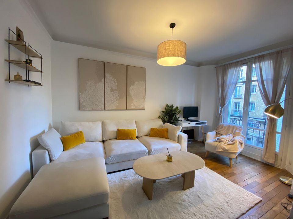 Apartment in Boulogne-Billancourt, Hauts-de-Seine - photo 1