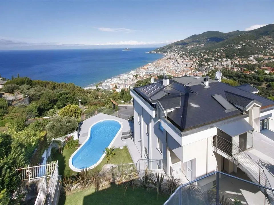 Villa en Alassio, Savona - foto 1