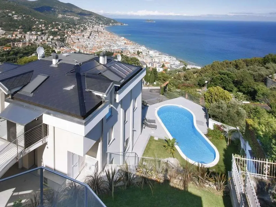 Villa en Alassio, Savona - foto 2