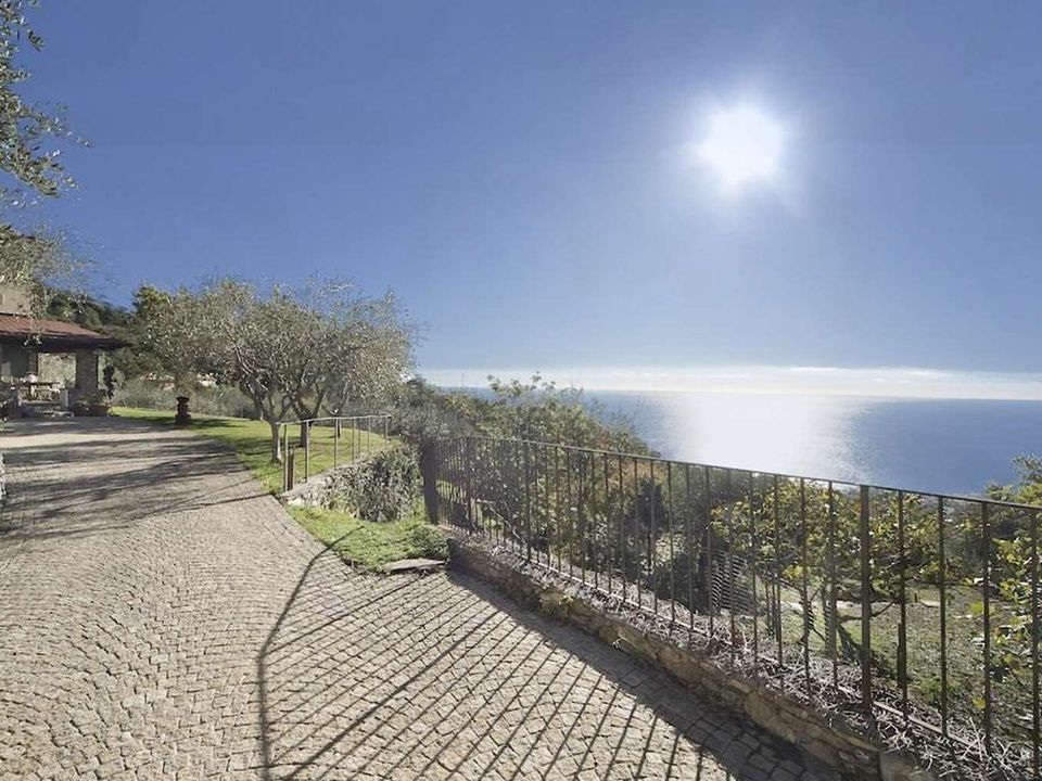 Villa in Alassio, Savona - foto 3