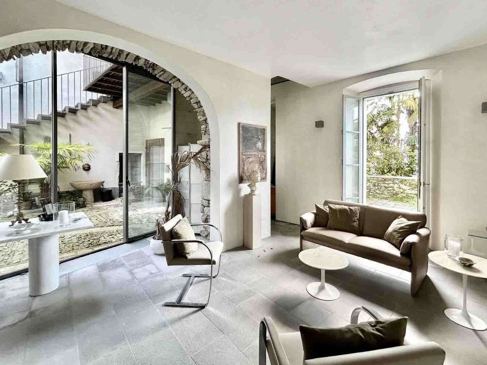 Villa in Oggebbio, Verbano Cusio Ossola - foto 1