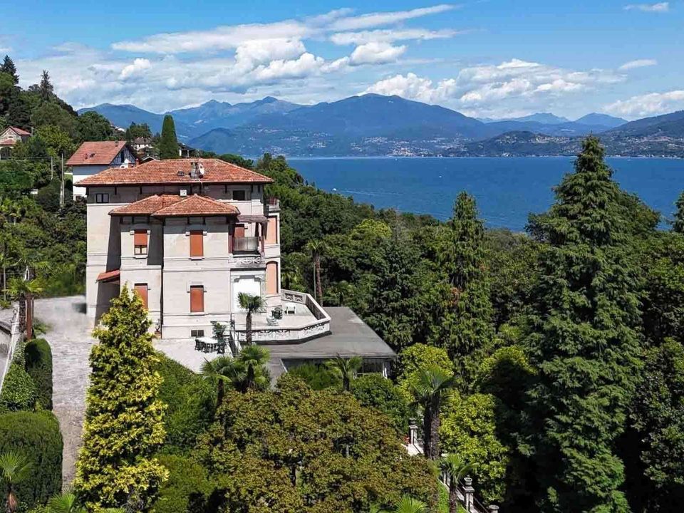 Villa in Oggebbio, Verbano Cusio Ossola - foto 1