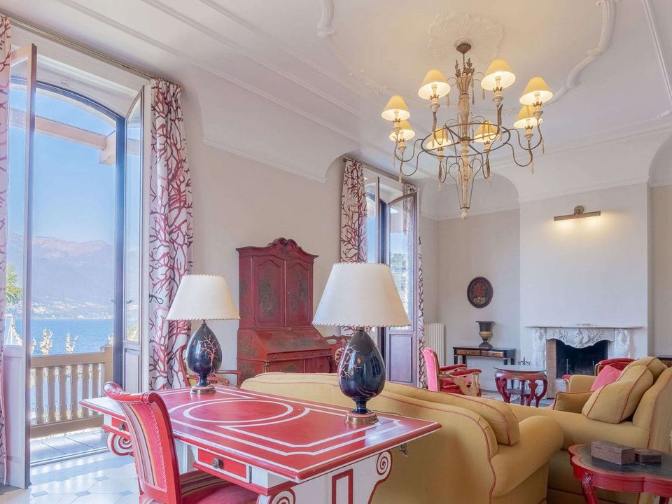 Villa i Porto Valtravaglia, Varese - foto 5