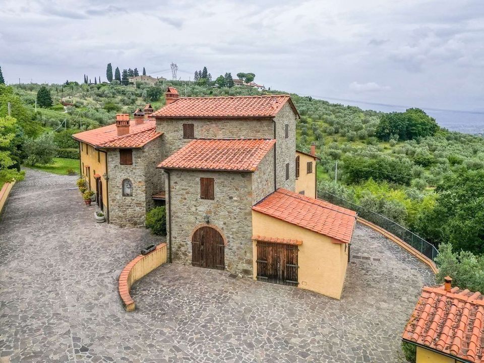 Masia a Carmignano, Prato - foto 1