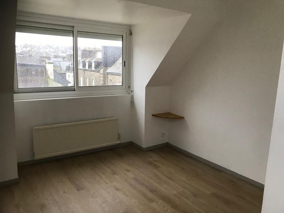 Apartment in Pontivy, Morbihan - photo 2