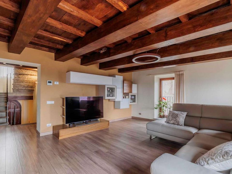 Dorpshuis in Castelnuovo di Garfagnana, Lucca - foto 2