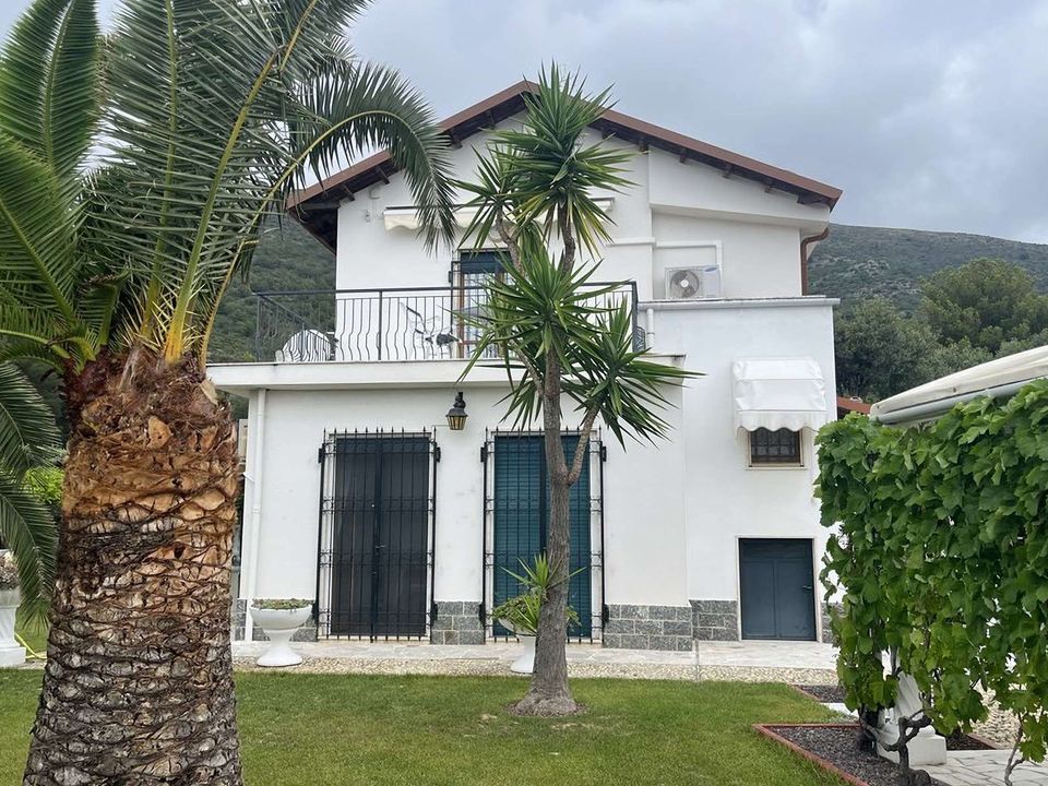 Villa i Ceriale, Savona - bilde 1