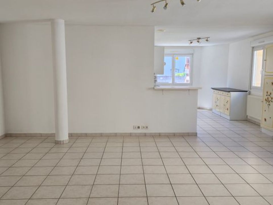 Apartment in Valentigney, Doubs - photo 3