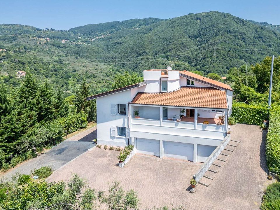 Villa i Fosdinovo, Massa and Carrara - bilde 1