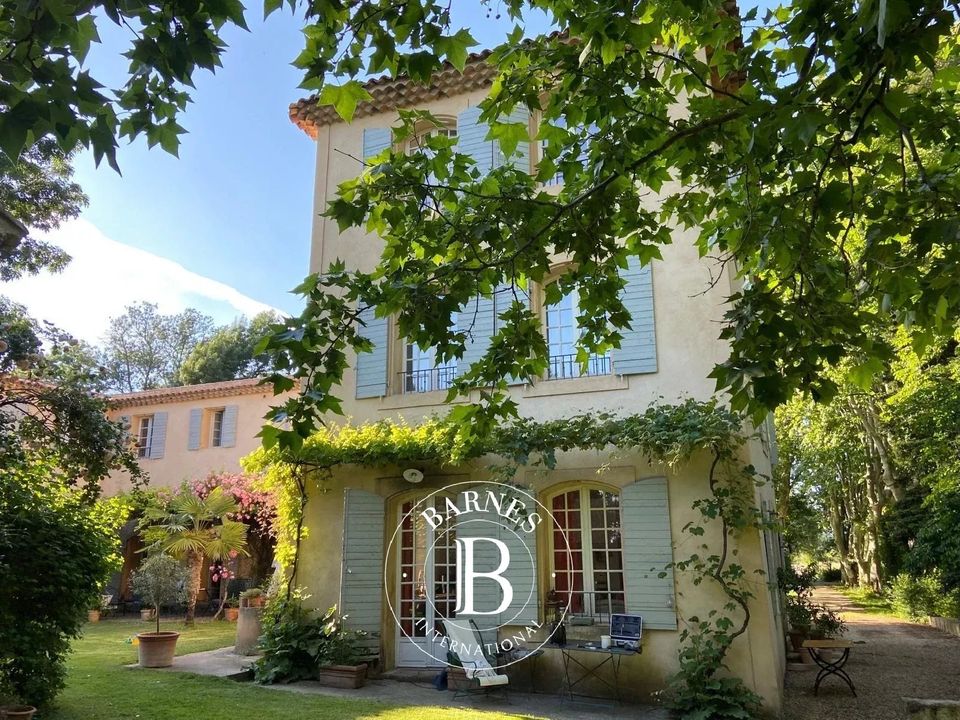 Villa i Puyricard, Bouches-du-Rhone - foto 1