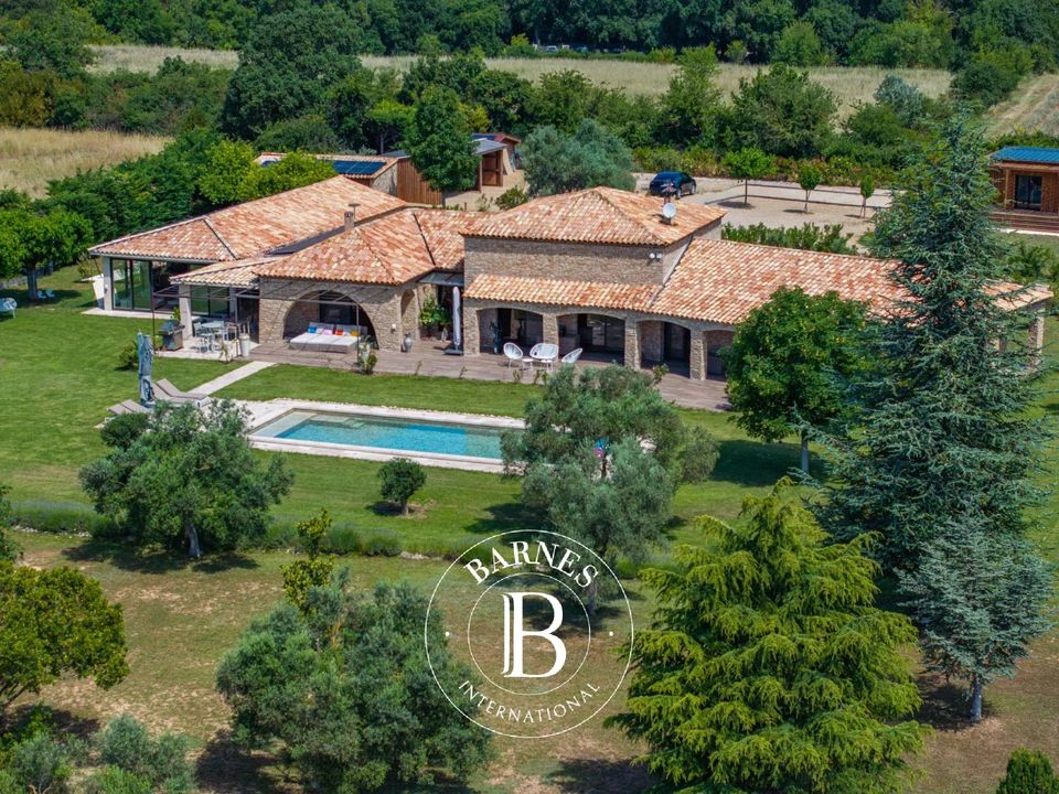 Villa i Aix-en-Provence, Bouches-du-Rhone - foto 1