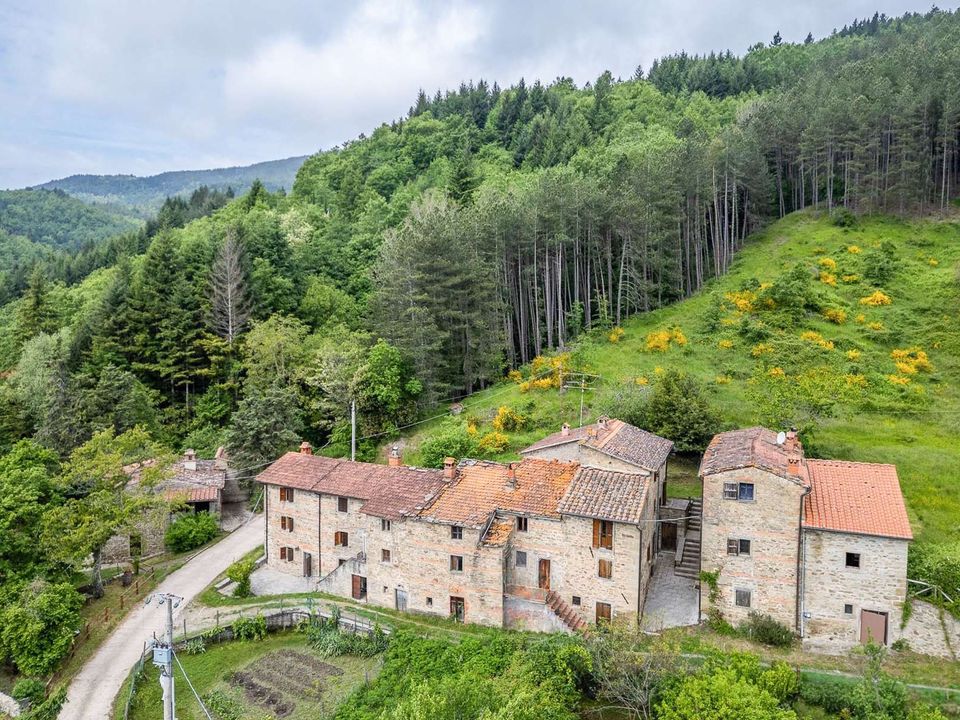 Gårdshus i Bibbiena, Arezzo - bilde 1