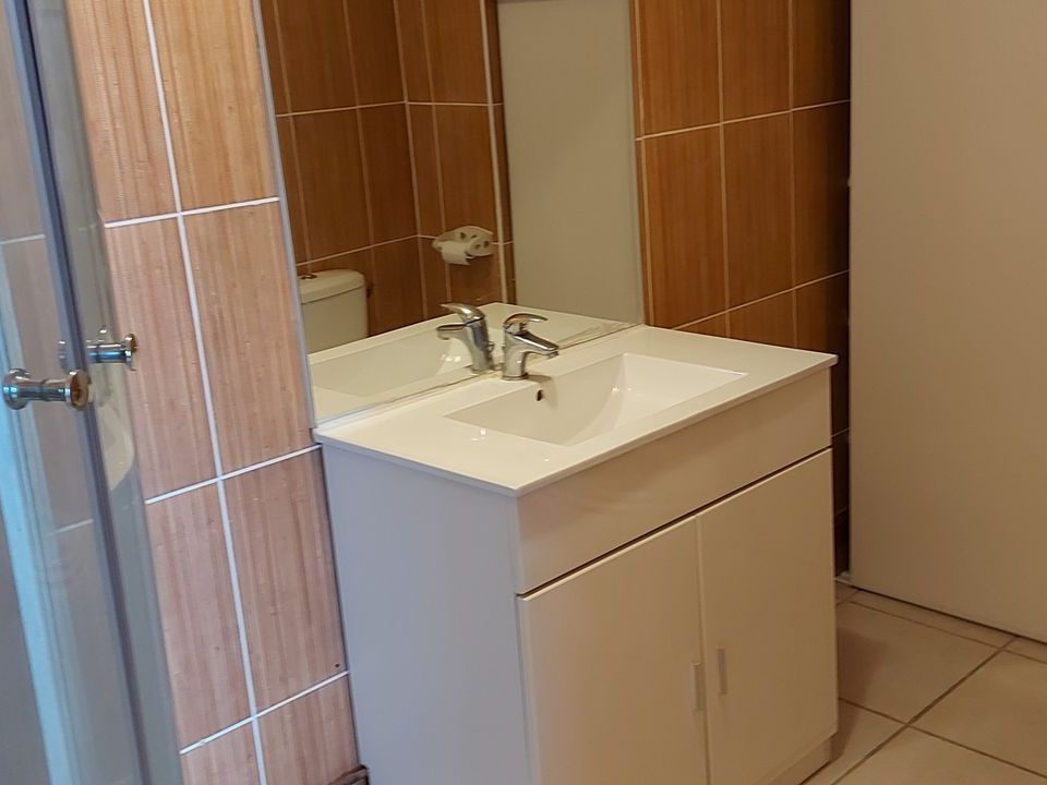 Studio in Saint-Martin-d'Hères, Isere - photo 4