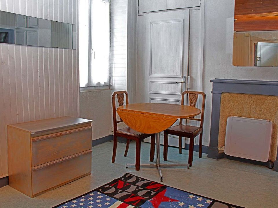 Studio in Pau, Pyrenees-Atlantiques - photo 4