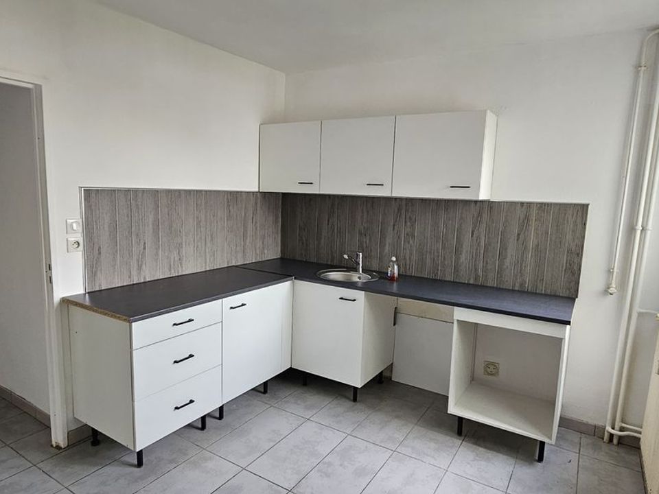 Apartment in Riedisheim, Haut-Rhin - photo 1