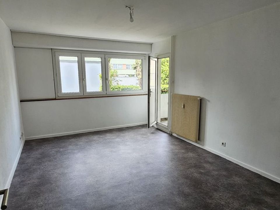 Apartment in Riedisheim, Haut-Rhin - photo 3