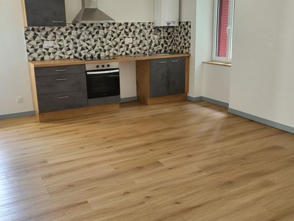 Apartment in Aydat, Puy-de-Dome - photo 2