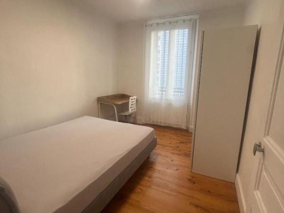 Apartment in Grenoble, Isere - photo 4