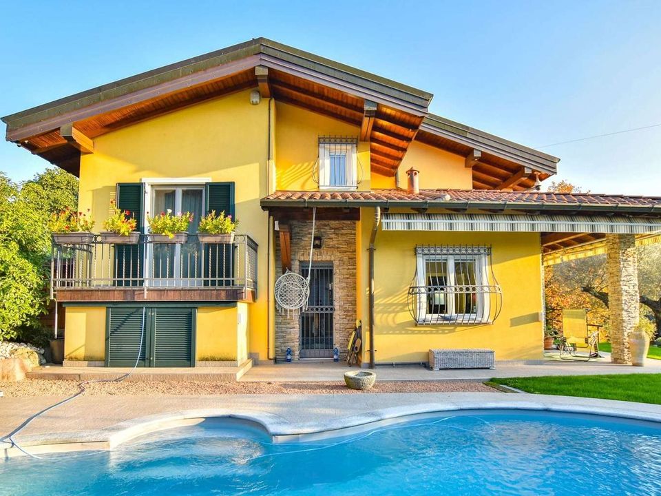 Villa i Besozzo, Varese - bilde 1