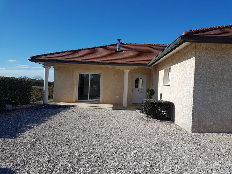 Villa in Foissiat, Ain - photo 1