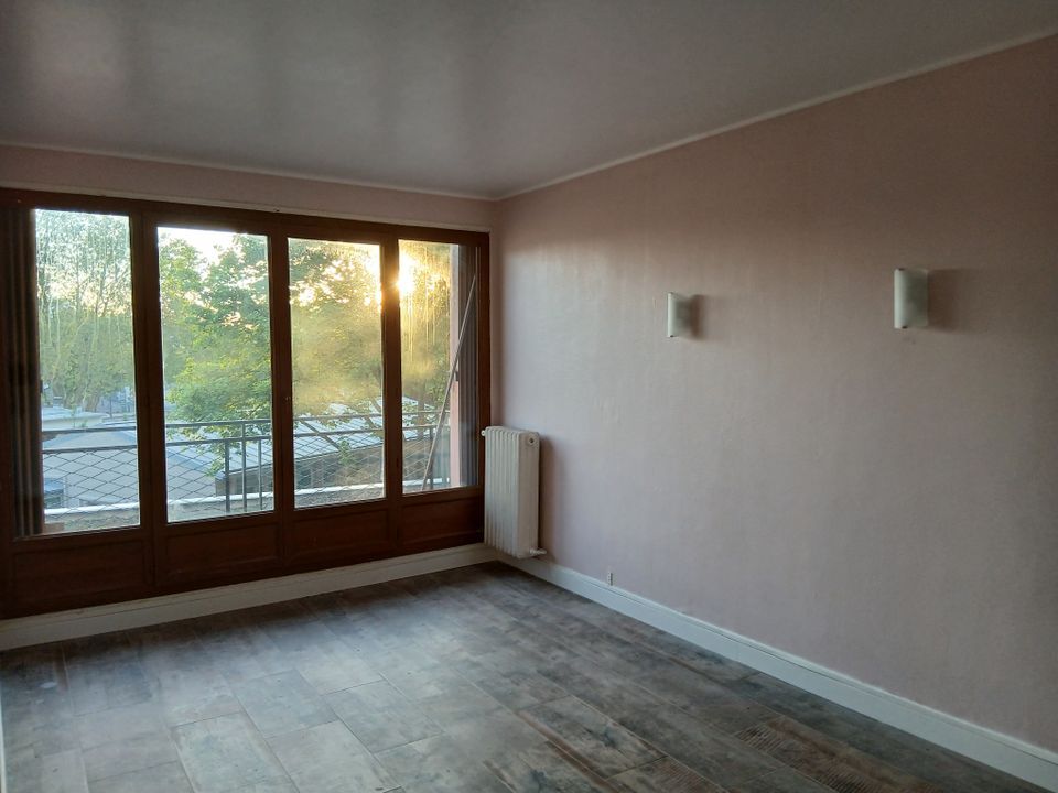 Lejlighed i Épinay-sur-Seine, Seine-Saint-Denis - foto 1