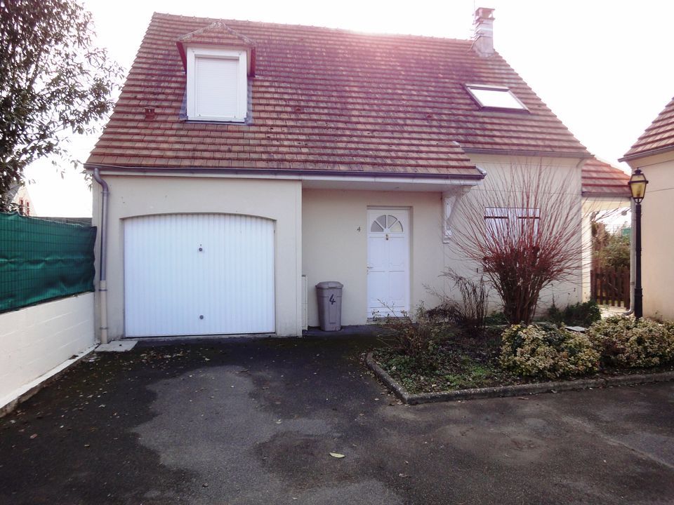Villa i Lacroix-Saint-Ouen, Oise - foto 1