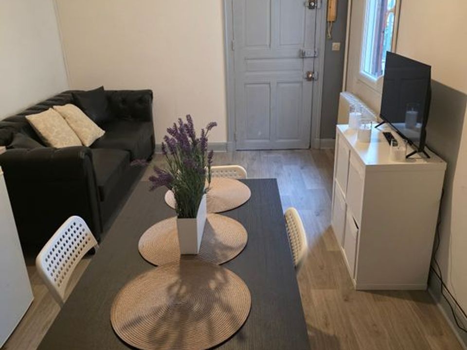 Apartment in Reims, Marne - photo 3