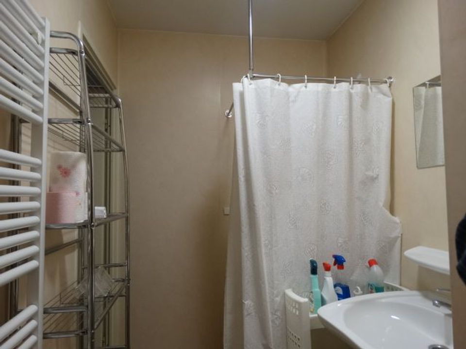 Studio in Grenoble, Isere - photo 4