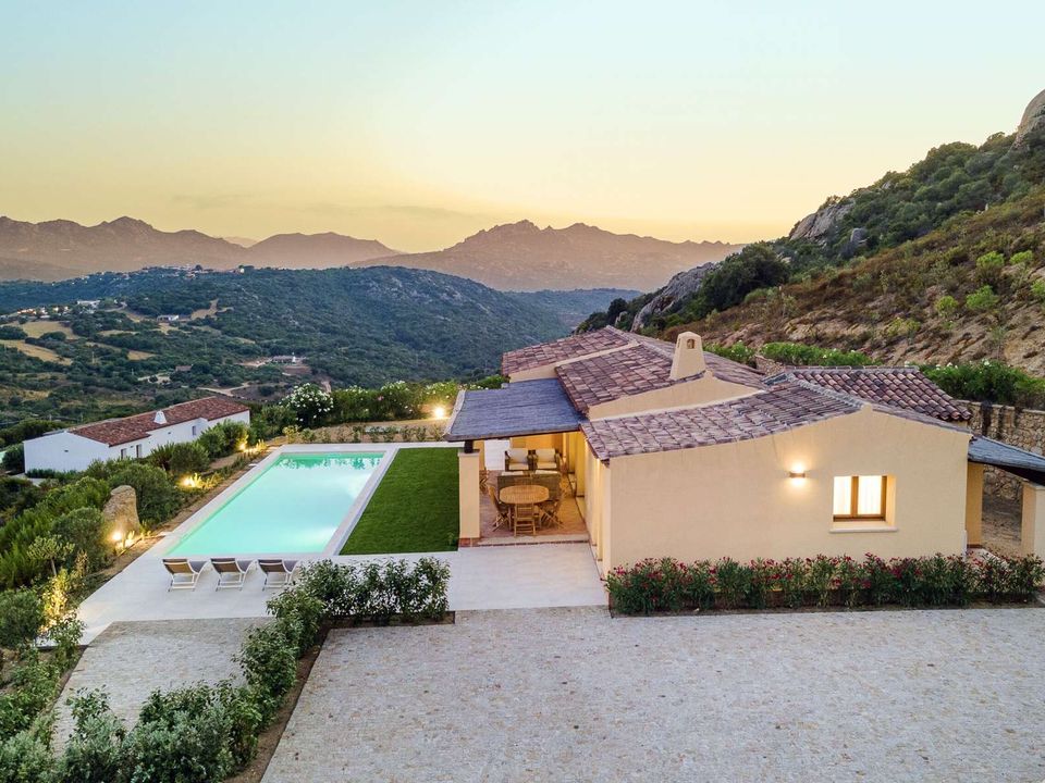 Villa i Arzachena, Sassari - foto 1