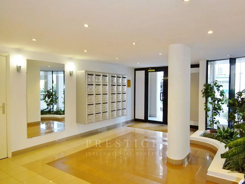 Garage i Juan-les-Pins, Alpes-Maritimes - foto 4