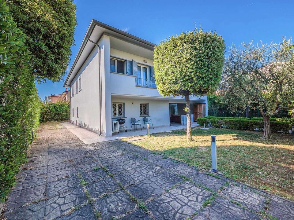 Villa en Cecina, Livorno - foto 1