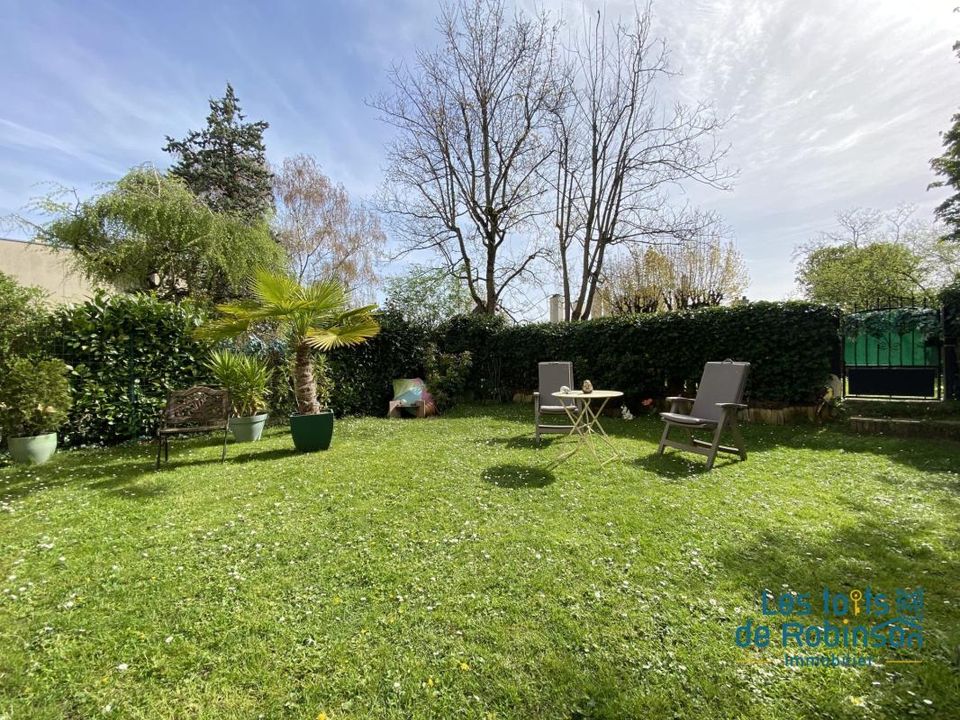 Lejlighed i Le Plessis-Robinson, Hauts-de-Seine - foto 2