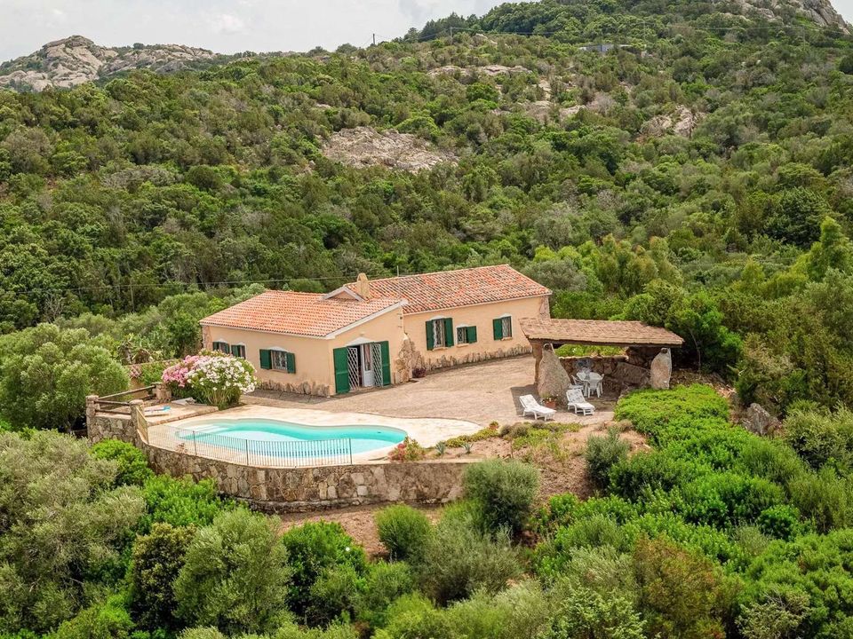 Villa i Arzachena, Sassari - foto 1