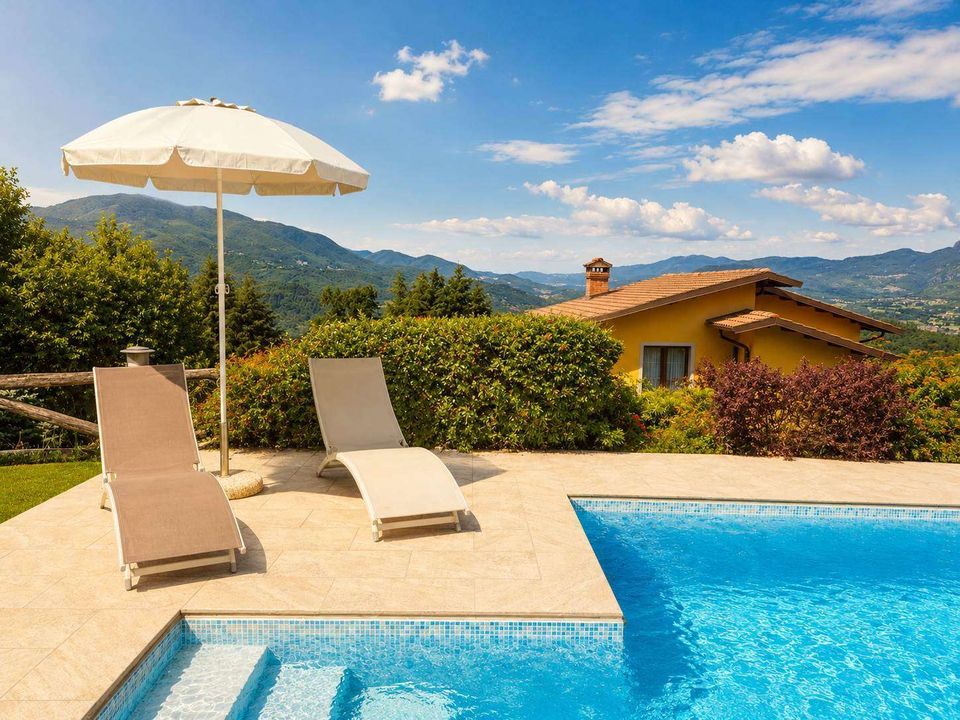 Villa i Castelnuovo di Garfagnana, Lucca - foto 1