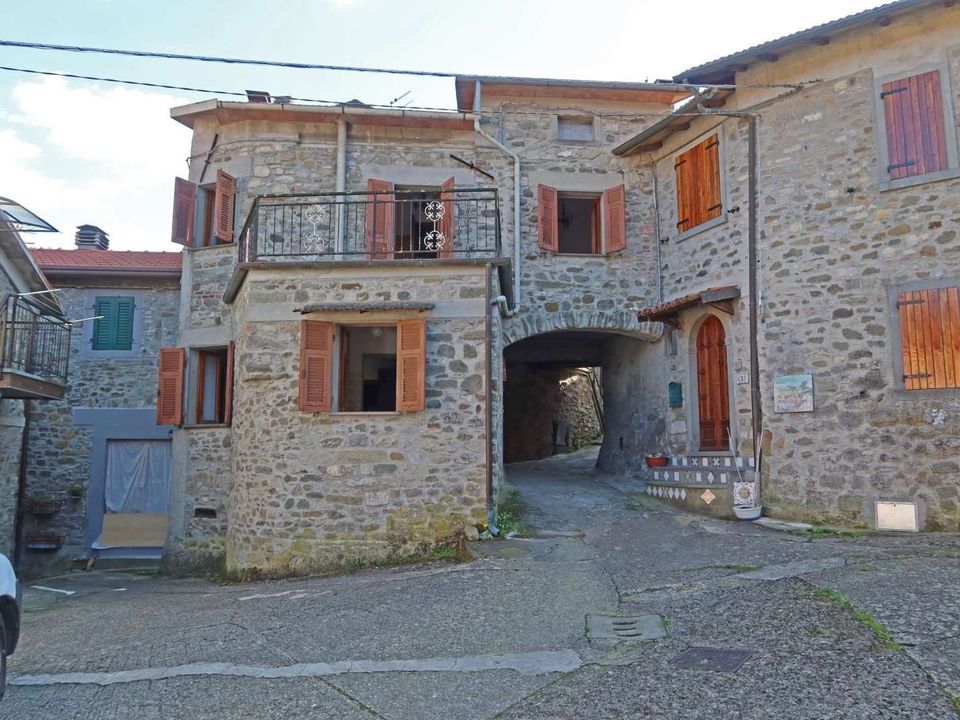 Villa i Casola in Lunigiana, Massa and Carrara - foto 1