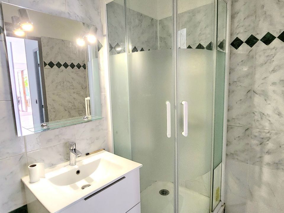 Appartement in Plan-de-Cuques, Bouches-du-Rhone - foto 2