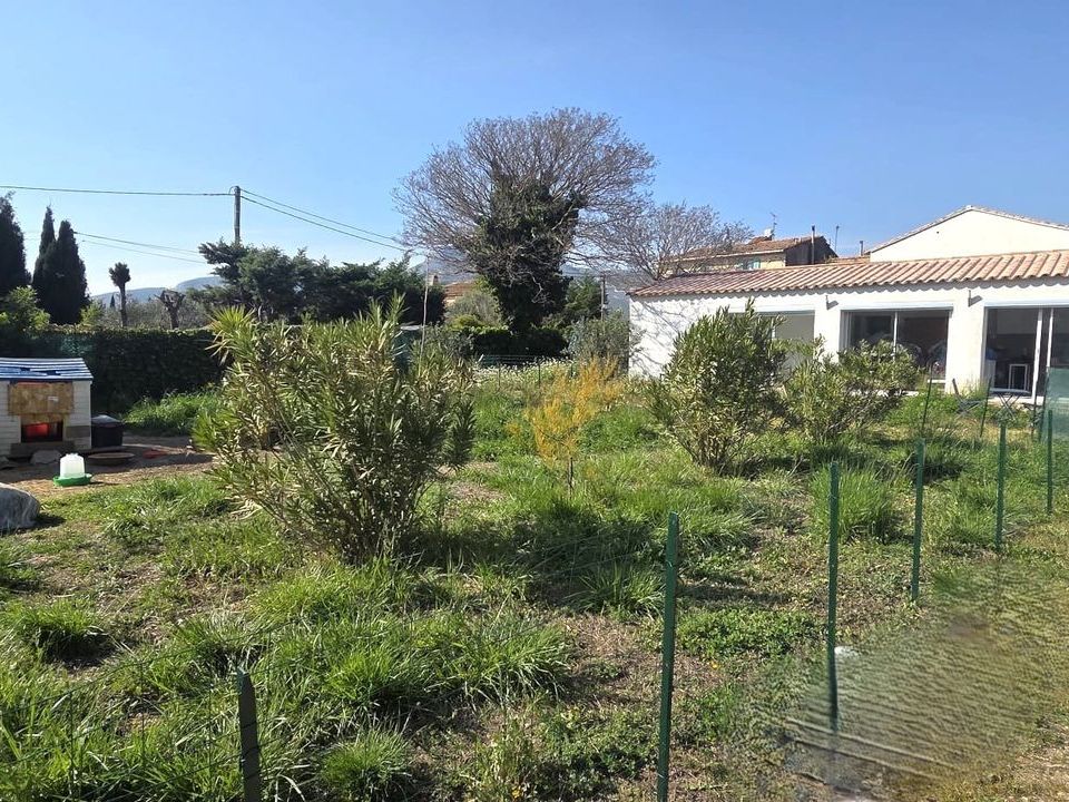 Villa en Aubagne en Provence, Bouches-du-Rhone - foto 1