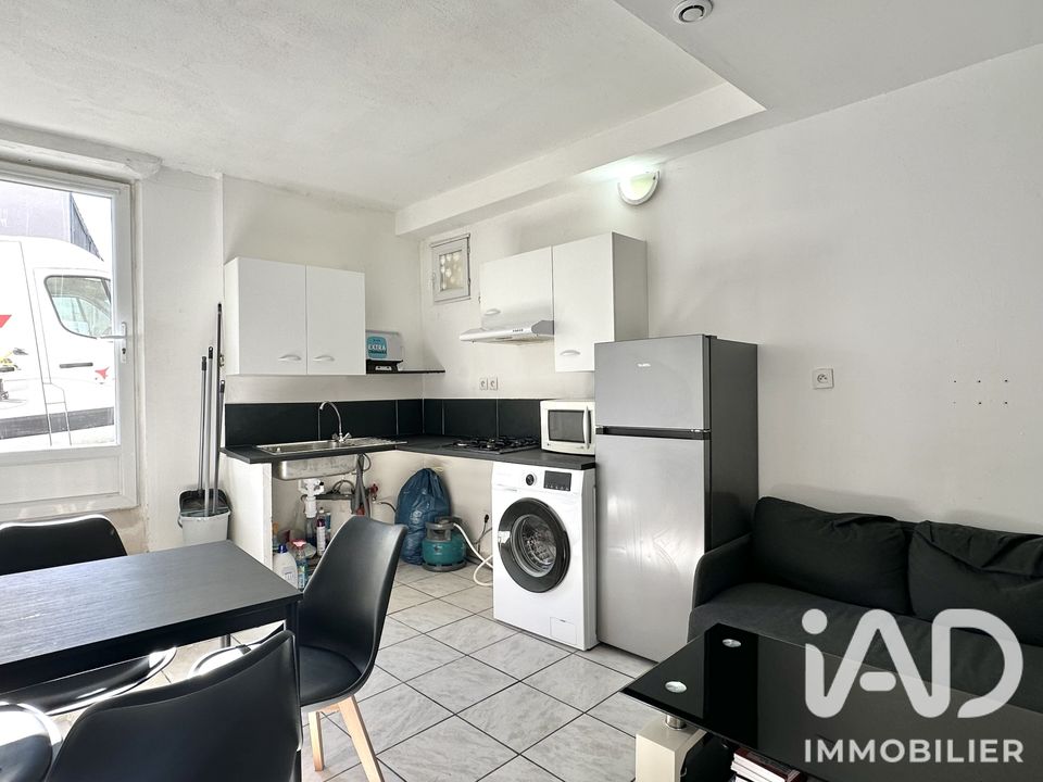 Casa de poble a Saint-Just-d'Ardeche, Ardeche - foto 1