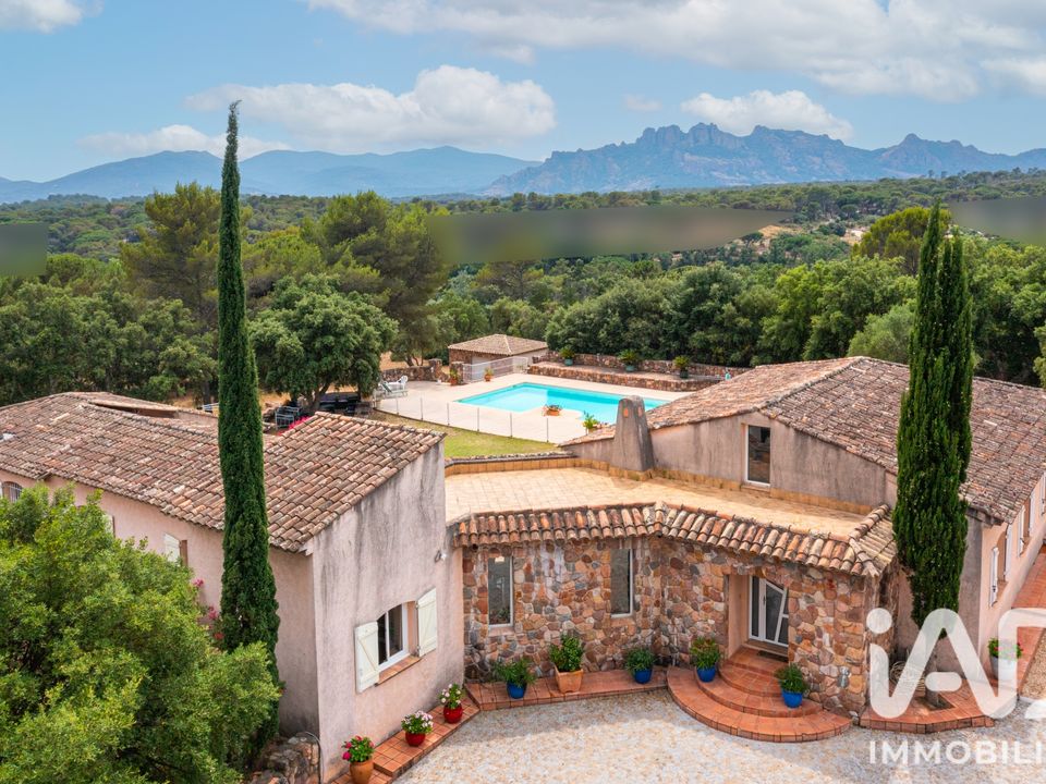 Villa a Roquebrune-sur-Argens, Var - foto 1