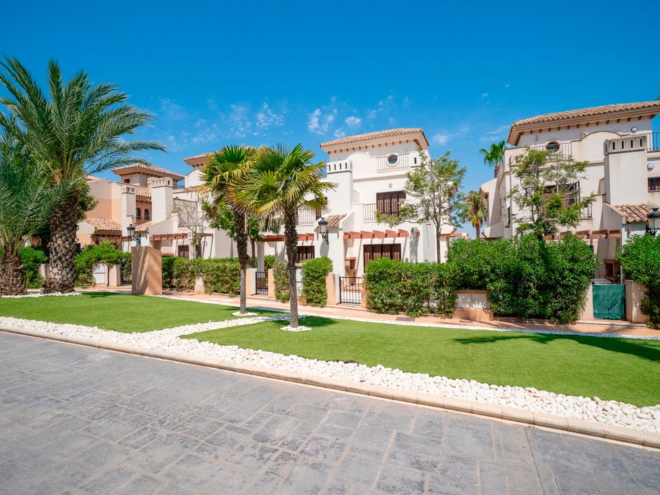 Town house in Algorfa, Alicante - photo 1