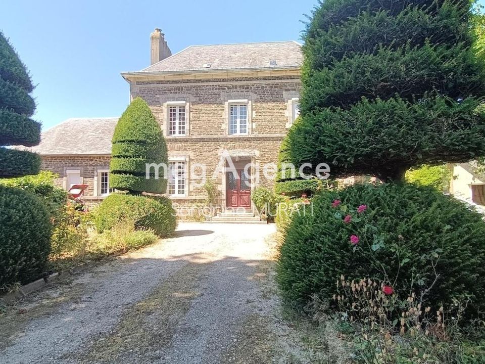 Villa in Saint-Cyr-En-Pail, Mayenne - foto 1