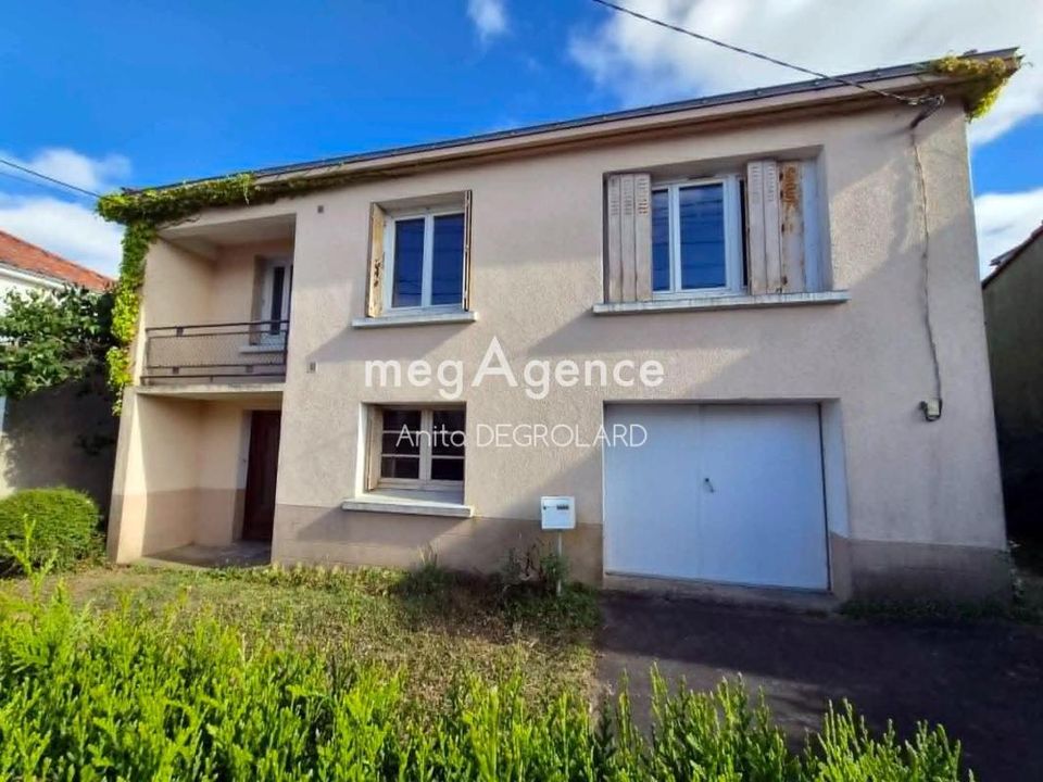 Villa en La Roche-sur-Yon, Vendee - foto 1