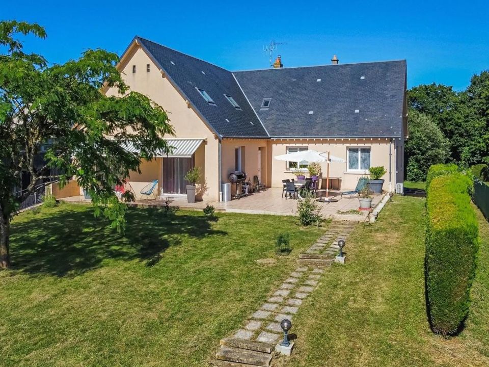 Villa em Ballon-Saint Mars, Sarthe - foto 1