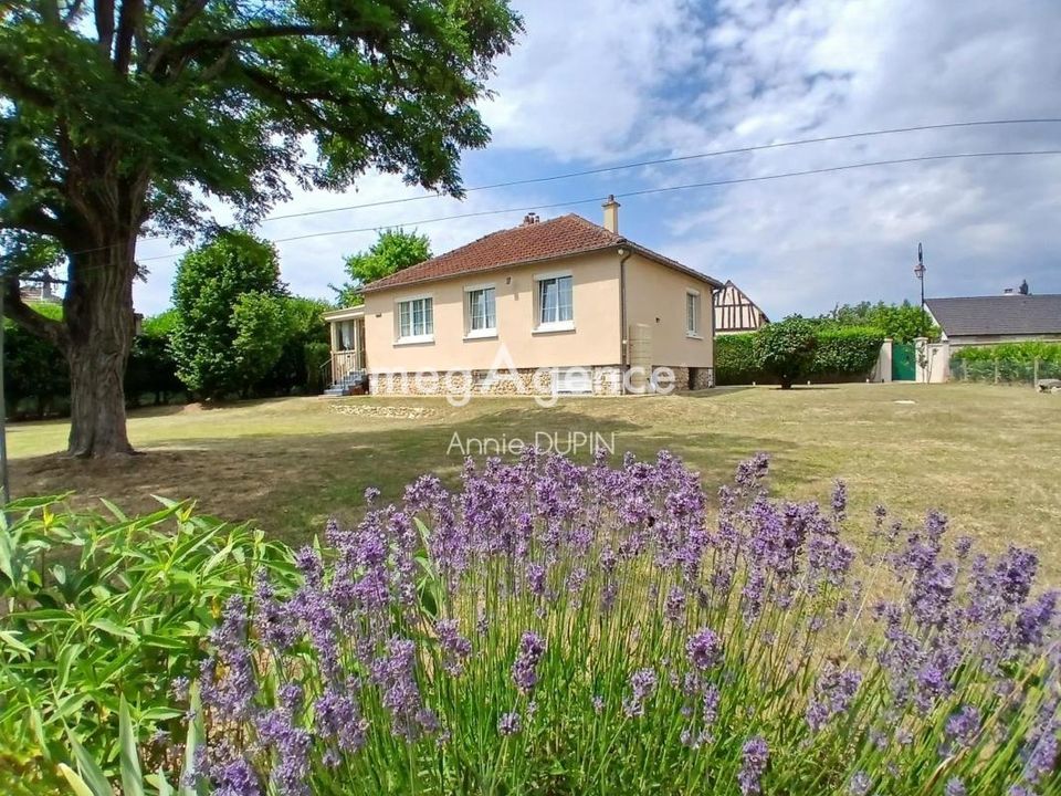 Villa in Mesnil-sur-l'Estrée, Eure - foto 1