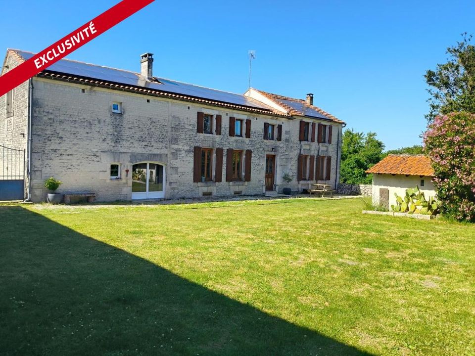 Villa em Saint-Fort-sur-le-Né, Charente - foto 1