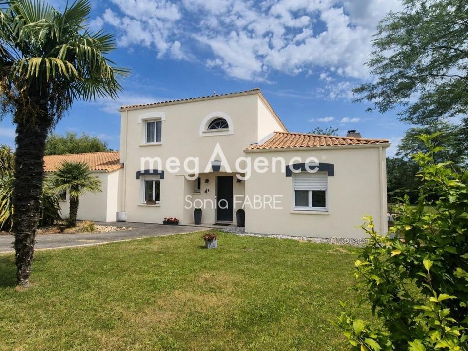 Villa in Bouaye, Loire-Atlantique - foto 1