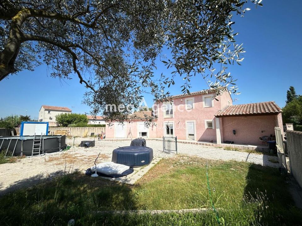 Villa i Tarascon, Bouches-du-Rhone - foto 1