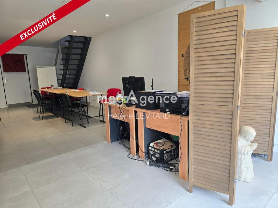 Propiedad comercial en Évron, Mayenne - foto 1