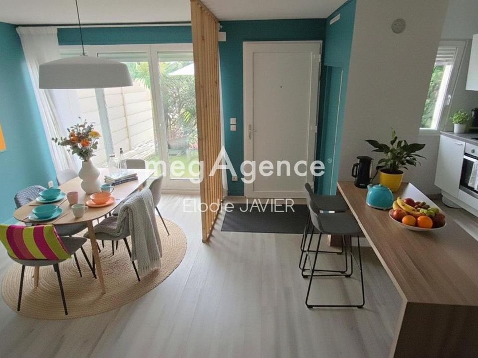 Villa in Artigues-pres-Bordeaux, Gironde - foto 1